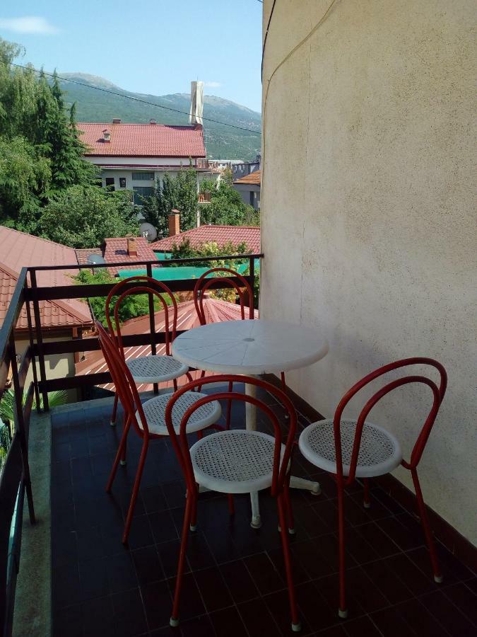 A Pousada Vila Veronika Ohrid Exterior foto